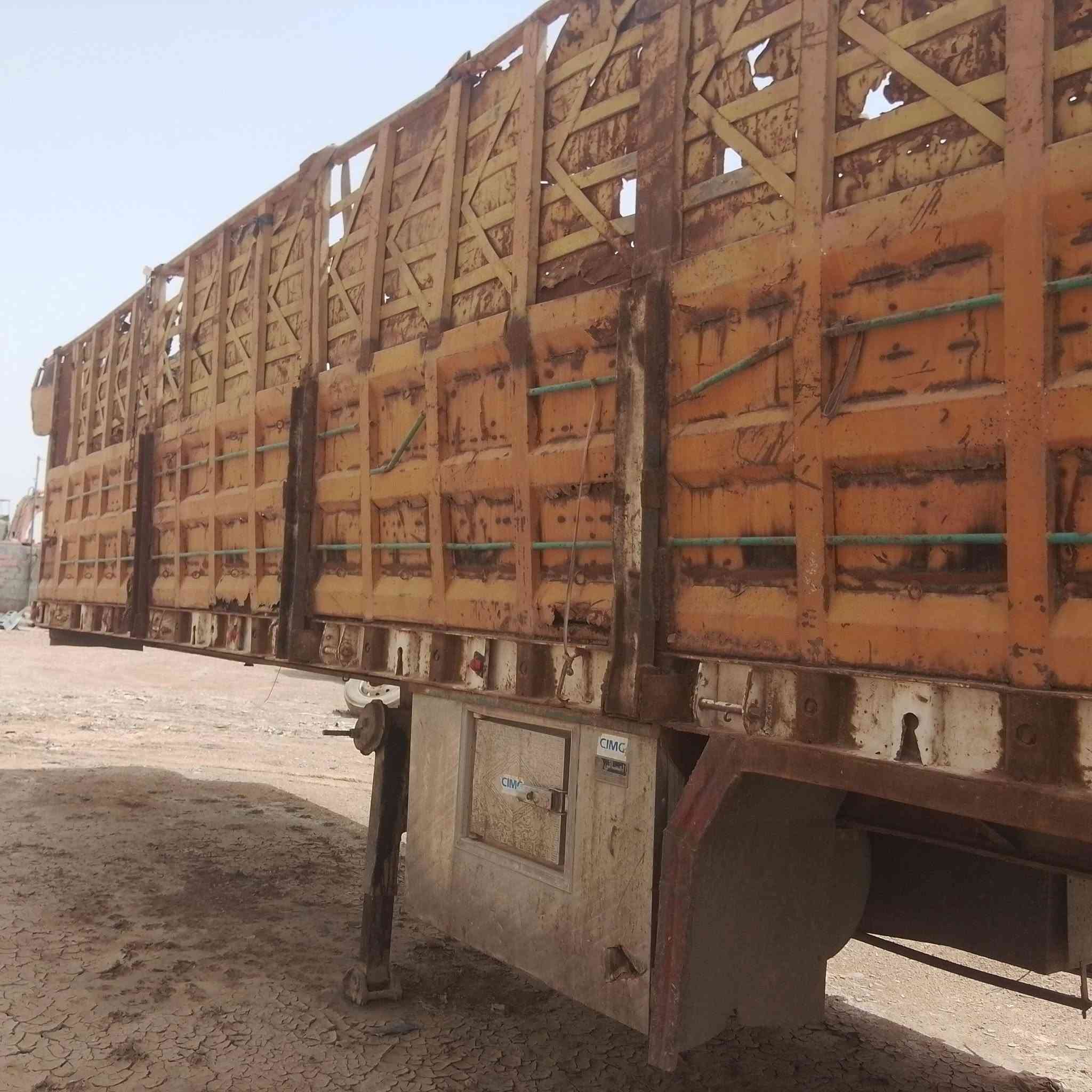 سلام عليكم عربانه للبيع دنكيرين جيف شريط ستين تايرات فوك النص عمر عربانه حزوة عوزهة شبجه سعرهة 40 هاتف ***********

