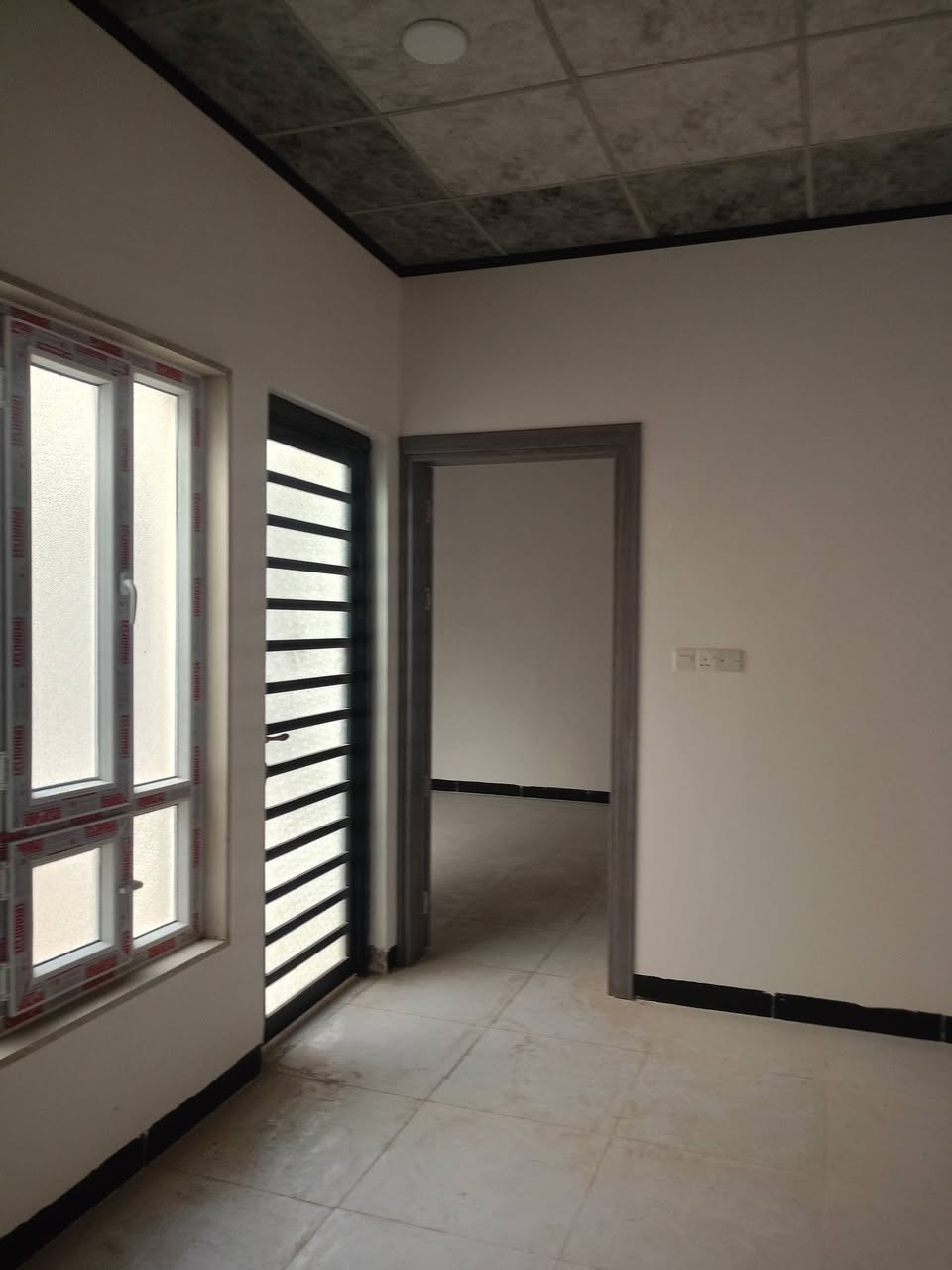 بيت للبيع المساحه 100 طابقين حي عدن قرب جامع الرووف
سند طابو البيت شروق زيرو تسليم فوري 🏠🏠🏠🏠🏠
للاستفسار مراجعةمكتب عمر للعقار حي الاركان شارع 20 
***********
*********** ابو اياد
