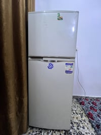 مرحبا عدي ثلاجه حجم 20 ‏نظيفة خت الجديده ماداخله تصليح  اطي ضمان نضيفه...