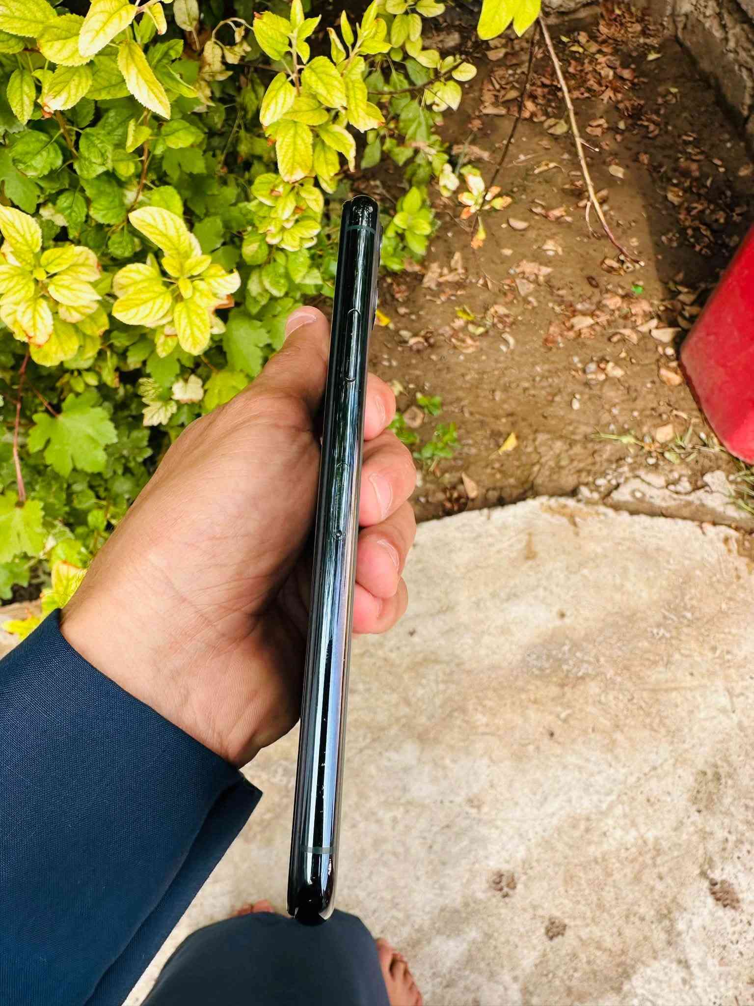 آيفون ١١ برو ماكس • ٢٥٦ • شاشه اصلي