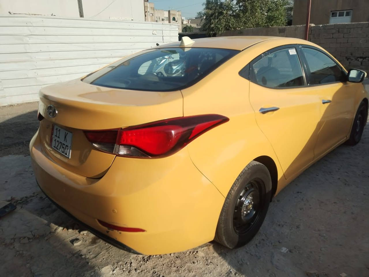 تحيه طيبه السلام عليكم
هيونداي النترا 2015 
خليجي 
صفره ضرر بجم 
محرك مجفته قبل فتره 
شاشه كامره 
تحكم ستيرن
فتحت سقف 
حساس سويج
دوشمه جديد 
صدر نظيف 
كهربائية فول شغله 
كلش حلو نظيف مآل عيشه 
رقم بغداد دولي باسمي تحويل مباشرة سنويه 29
مصفره 
السعر 90 ورقه بيها مجال بسيط 
اي استفسار رقم صاحب السياره 
***********
مكان بغداد كرخ
