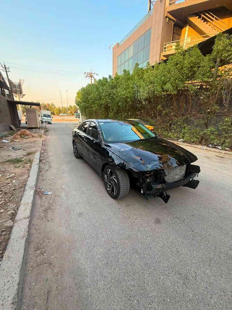 النترا 2025 دخول جديد محرك 2000 دوش منفيست بأسمي فول مواصفات ((بدون ايرباك)) مواصفاتها (بصمه _ فتحه سقف _ تشغيل عن بعد _ شاشه ديجتال متصله _ تدفئه بالكشنات _ تدفئه بالستيرن _ كاميرا خلفيه دواره _ تبريد منفصل مناخين _ مانع انزلاق _ رادارات _ ويل كب كروم حجم 17 _ شاشه كار بلي _ اضائه داخلي LED متعدده الالوان _ تحديد مسار _ قياده ذاتيه _ وباقي المواصفات المعروفه ) 
(((للبيع فقط على هذا الوضع بدون لوحات)))
السعر  : 123$ 
العنوان : بغداد 
***********
