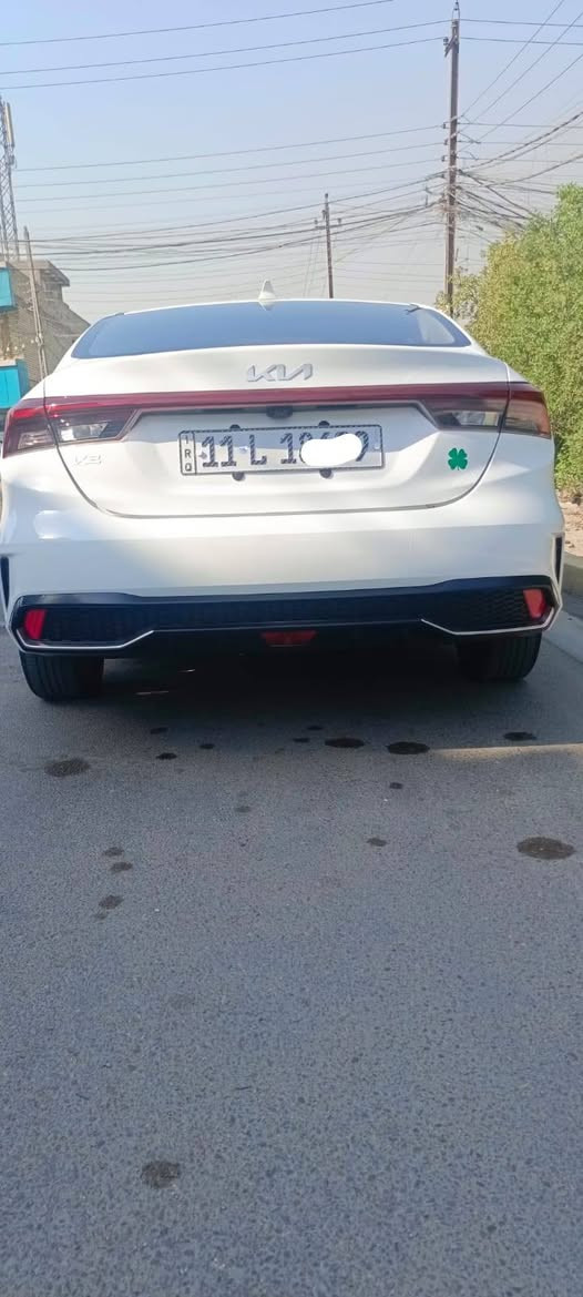 من رخصة الأمن
‏السلام عليكم
‏للبيع k3 2023 خليجي
‏مكفوله بدون حادث بدون صبغ بدون بارد 
‏مواصفات السياره
‏تحكم ستيرن 
‏شاشه لمس 
‏كامره دواره
‏بصمه 
‏بصمه ابواب
‏داخل لونين 
‏كشنات جلد
‏تبريد بيانو وقطعتين تبريد
‏لد امامي ولد خلفي
‏اشاير بالمري
‏اوتو هولدر
‏هندبريك بصمه
‏انظمة قياده
‏فتحة سقف
‏كيجات دجتال
‏ماشيه 46
‏رقم بغداد 
‏مكانها بغداد الغزاليه
‏السعر 137 وبيها مجال بسيط
‏رقم تلفوني *********** بغداد, العراق
