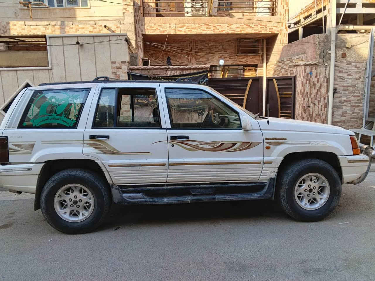 سلام عليكم جيب كراند شيروكي موديل 95

بلاديه كلها محرك 6سلندر هم بلادي بي خيط تبخير السيارة وين متريد تروح بيه روح ضمان المحرك غير البانزين والدهن السعر 35

مكاني بغداد الطوبجي 

***********
