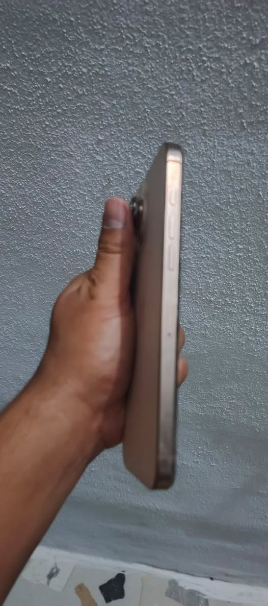 ١٦برو ماكس للبيع ذاكره ٢٥٦ بطاريه ٨٨
جهاز نضيف شخط ما بي مكفول من كلشي سعر مليون و٢٥٠موجود وتساب ***********
