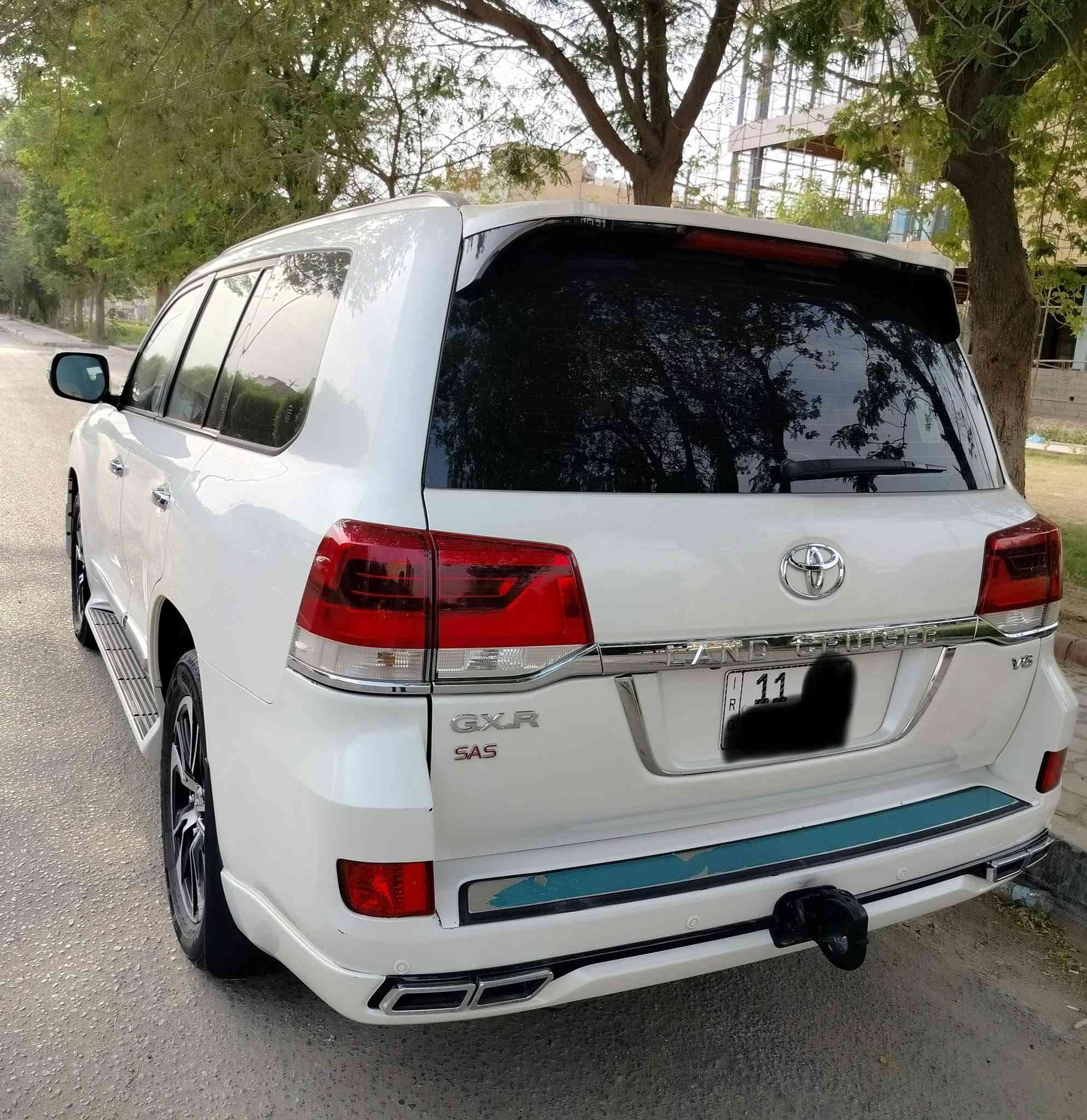 وايت ادشن • ٦ سلندر • ماشيه ١٣٩٠٠٠