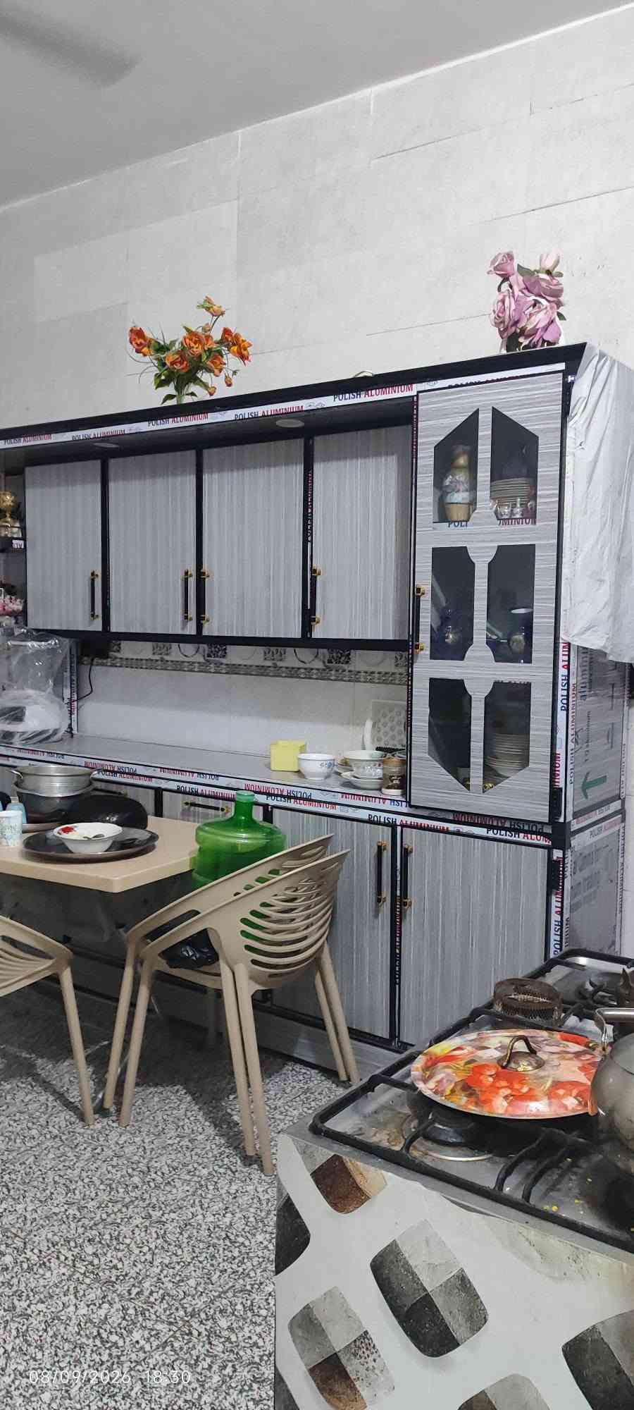 بيت للبيع طابقين بناء حديث طابو زراعي سند 25 المساحة 180م..في الحلة، حي البكرلي، تقريباً نهاية شارع مخبز ليمونه، مقابل أسواق قرنفل، يحتوي على:-
ط1ـ غرفة نوم، مطبخ، صالة، استقبال، صحيات، حديقة..
ط2ـ غرفة نوم، صالة، السعر 85 وبي مجال قليل للشراي.. للاستفسار الاتصال على الارقام التاليه:-
***********
***********.. واتس آب
