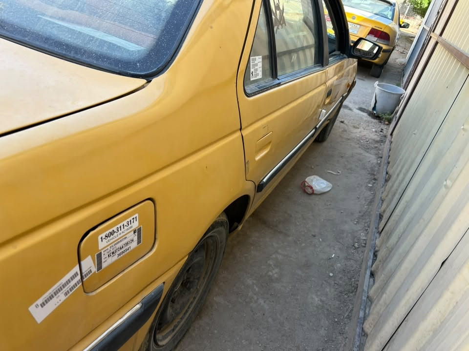 سلام عليكم  بيجو بارص مديل 15 على وضعها نبيع طار البنيد مالته مكينه فرنسي 2200سياره يرادلها ترتيب مكاني حسينية بغداد  ***********
