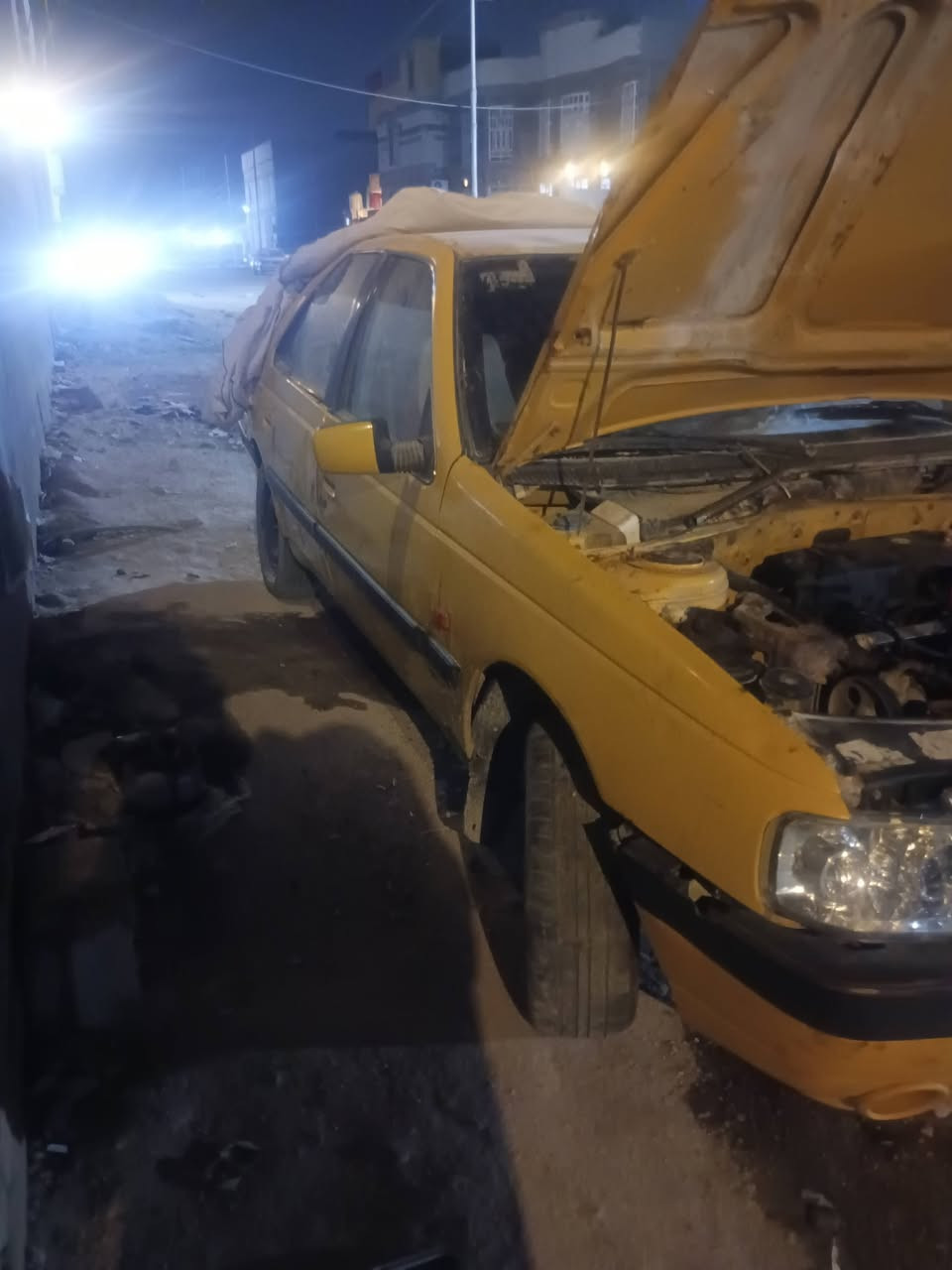 سلام عليكم بيجو 405سياره بيه كازكت راعيه موجود سعره 10مكاني بصره زبير ***********
