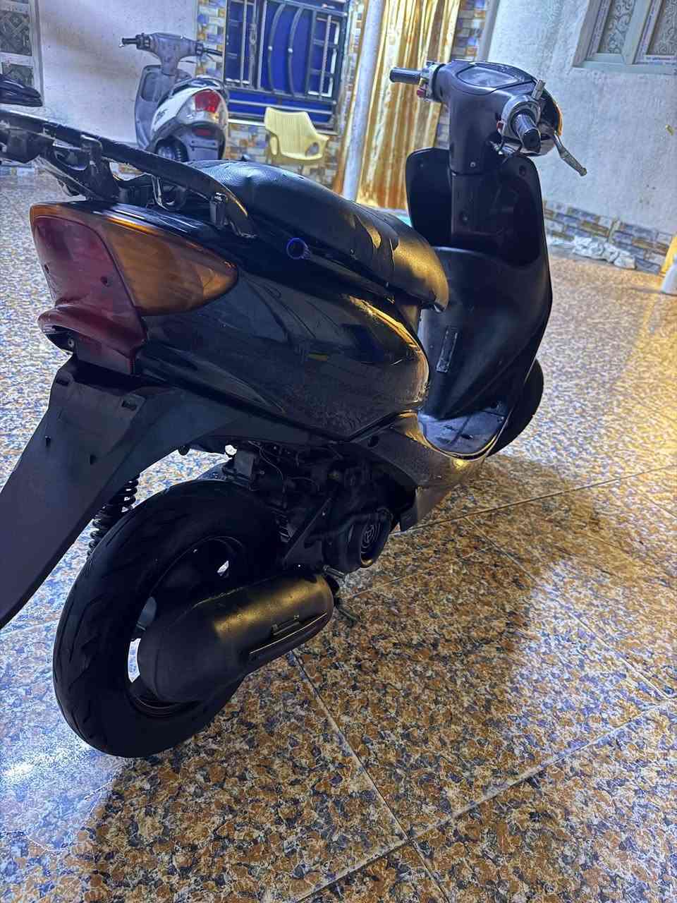 السلام عليكم دراجه عصفوره للبيع نفظيه مال بيت مجفته مره وحده نهضه فول السعر ٢٥٠ وبيها مجال حك الجيه مو شراي لاتدخل سولف مكان البصره العاليه واتساب ***********

نص مكتوب في الصور:
- CHAN