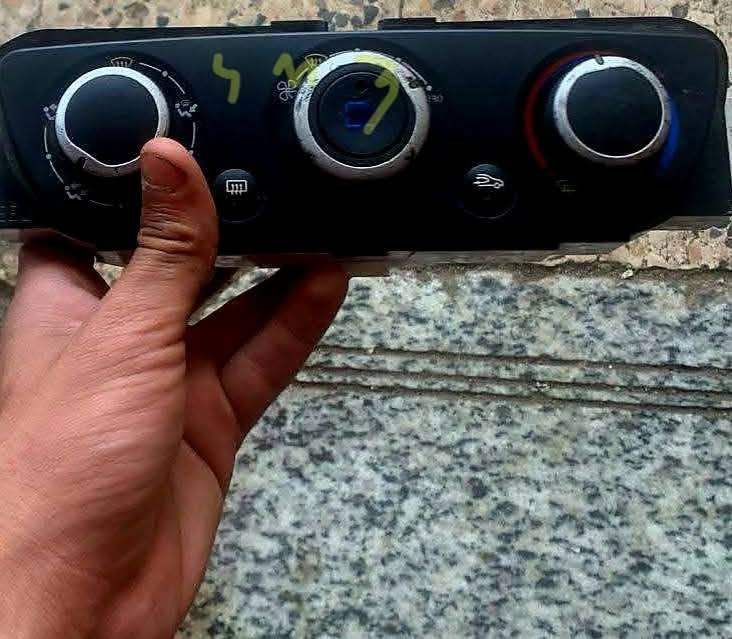 رينو افلونس • قطع غيار • توصيل المحافظات
