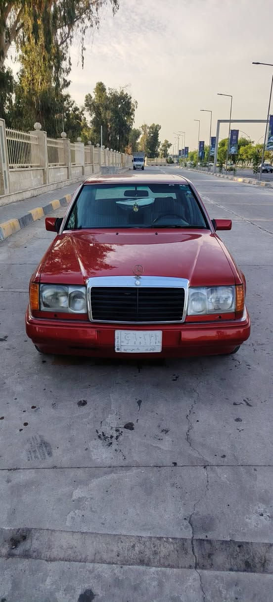 السلام عليكم مارسدس دب للبيع موديل 1991 كير محرك شرط محرك بطه تبريد شغال سياره متعوب عليها صبغ عام جماليه بدون ضرر 
السعر 60 وبيها مجال لشاري 
***********
