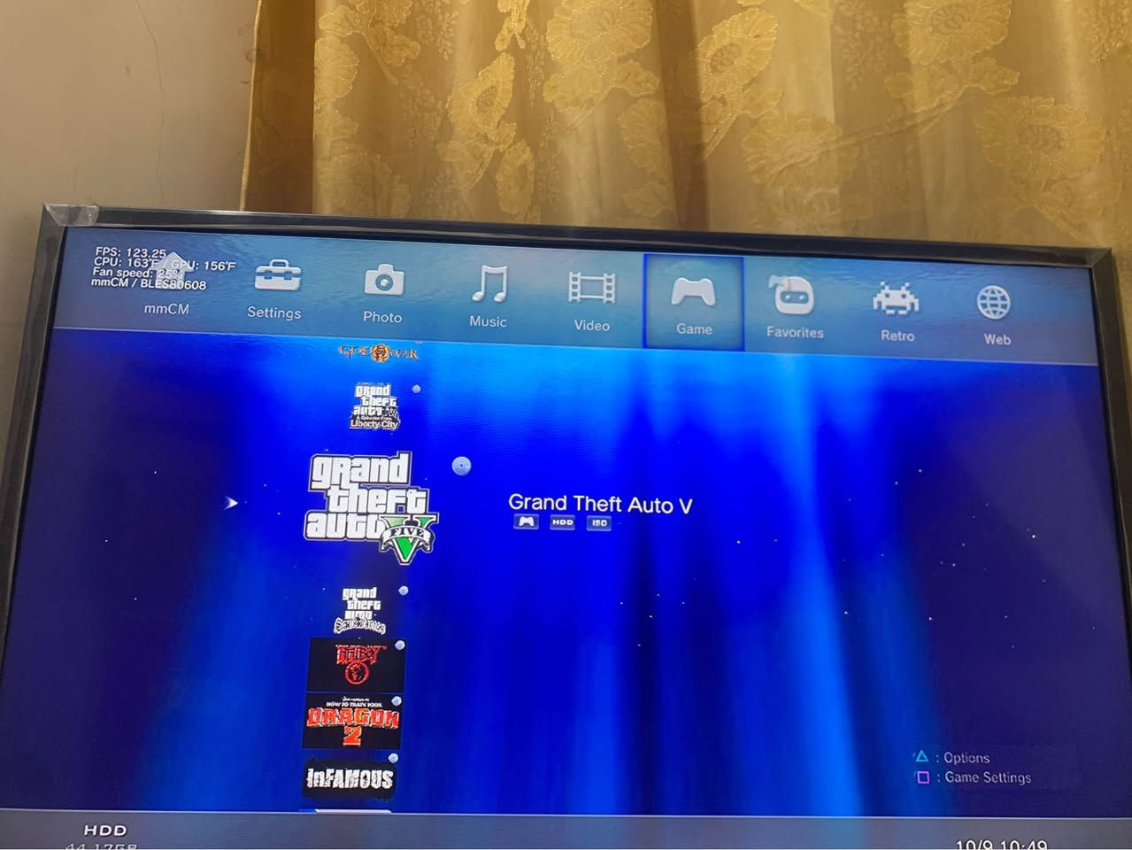 ***********

بلي ٣ سوبر سلم مهكر نضام مكاتب
هارد حجم 500 كيكه
بي 60 لعبة قوية
بي نضام مكاتب تكدر تنزل العاب بلي ون و تو و ثري
ويا جوستك وحده احرافيه
جهاز شغال و نضيف و بدون اي مشاكل

السعر 120 الف قفل 
مكاني بغداد اليرموك
تواصل *********** بغداد, العراق
