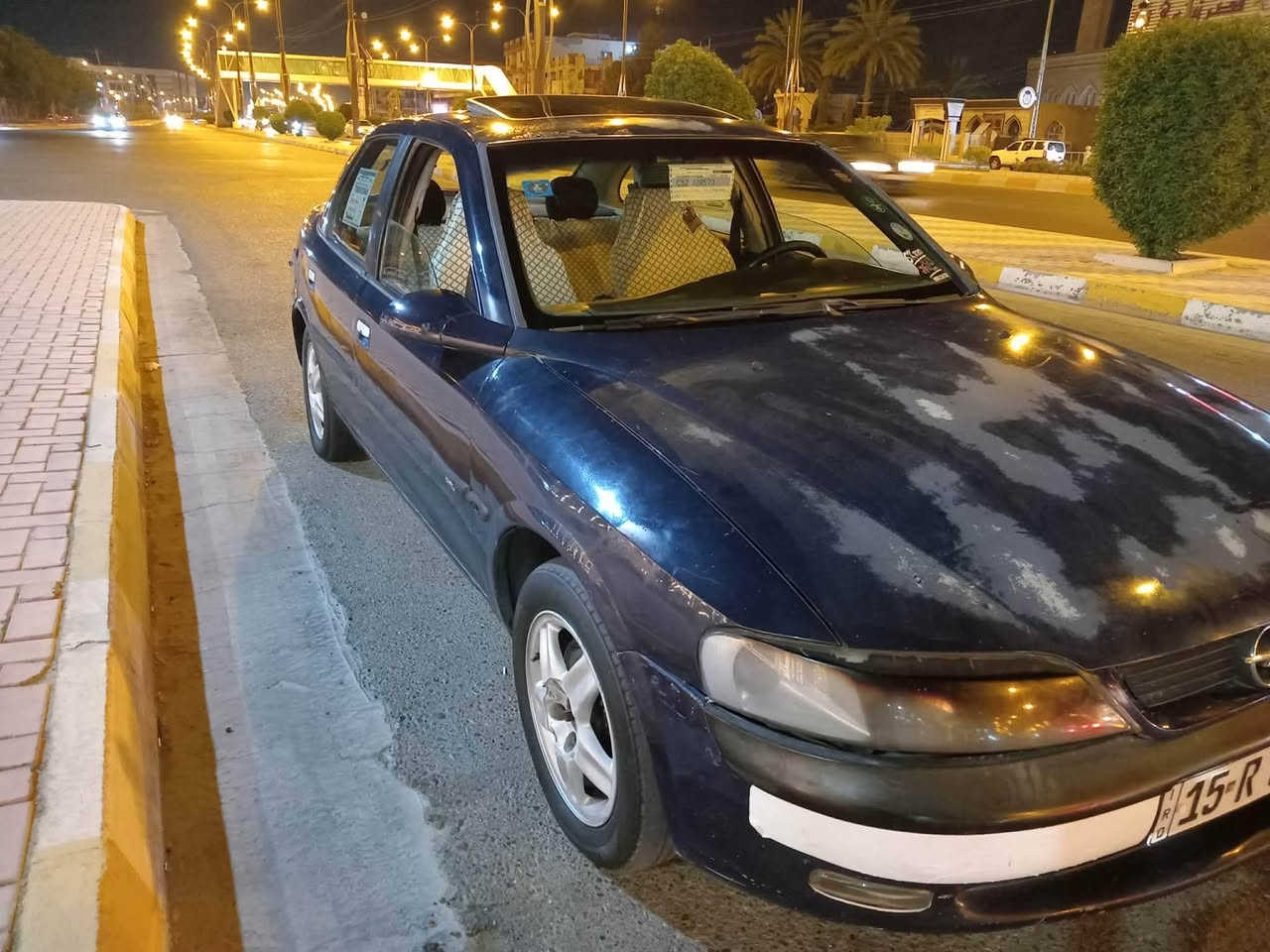 سلام عليكم اني مكلف بلنشر 
سيارة للبيع موديل ٢٠٠٠ محركه ٢٠٠٠ ورقم انبار 
وباقي بلصور كدام عينك سيارهة حلوه وكاعده 
مكان السيارة الانبار الفلوجة سعرها ٢٥ ورقه وبيها مجال
رقم صاحب سيارة ***********  وبي واتساب
