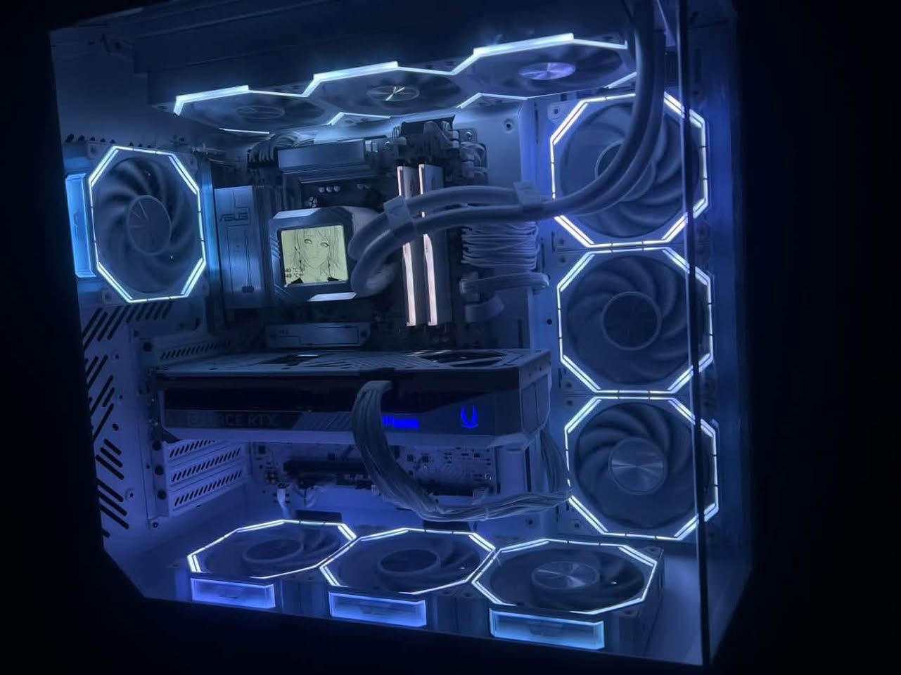 RTX 5070 Ti • رايزن 5 9600X • 32GB DDR5