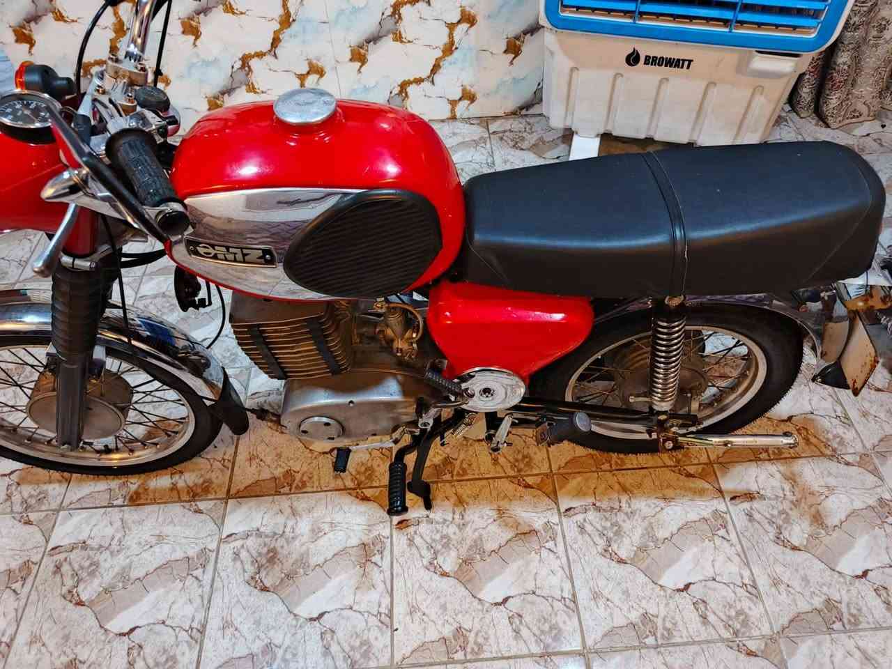 سلام عليكم ماطور 81 رقم نجف بدون بدون شاصي ما لحيم بس صوب واحد جوه الكشن مكينه ناعمه سايس 4 كهربائيه كله شغاله ماطور خير من الله نص غرضه ألماني  سعر اتصل واني خادم مكاني حله رقمي للتواصل ***********
