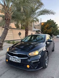 كيا سيراتو 2019 خليجي لون حبري محرك 1600 دوش مكفوله هيه والكير ايضا مك...
