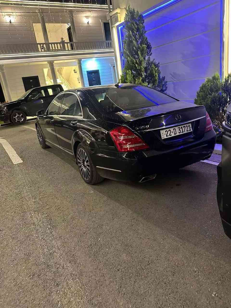 السلام عليكم عندي سياره مرسدس خليجي @موديل ٢٠١٢ للاستفسار أكثر الاتصال عل الرقم ***********
