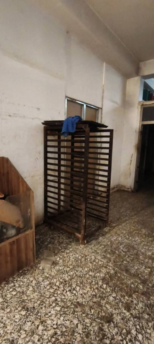 السلام عليكم
غراض معجنات للبيع 
فرن طبقي ابو ٣ حجم كبير 
عرباين 
صواني
ميوزه عرض سل ستيل 
للتواصل ‏‪***********‬‏
او واتساب ***********
