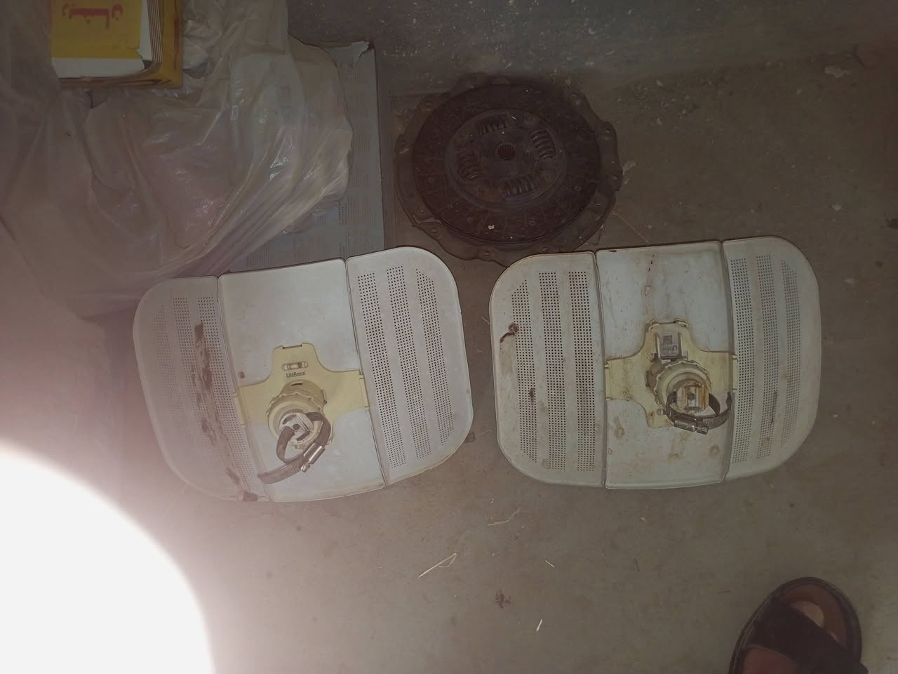 سلام عليكم خوان عدي صحونه انت البيع 2 شرط شقل سعر ميه وعشره عنوان ميسان تصال واتساب ***********@@
