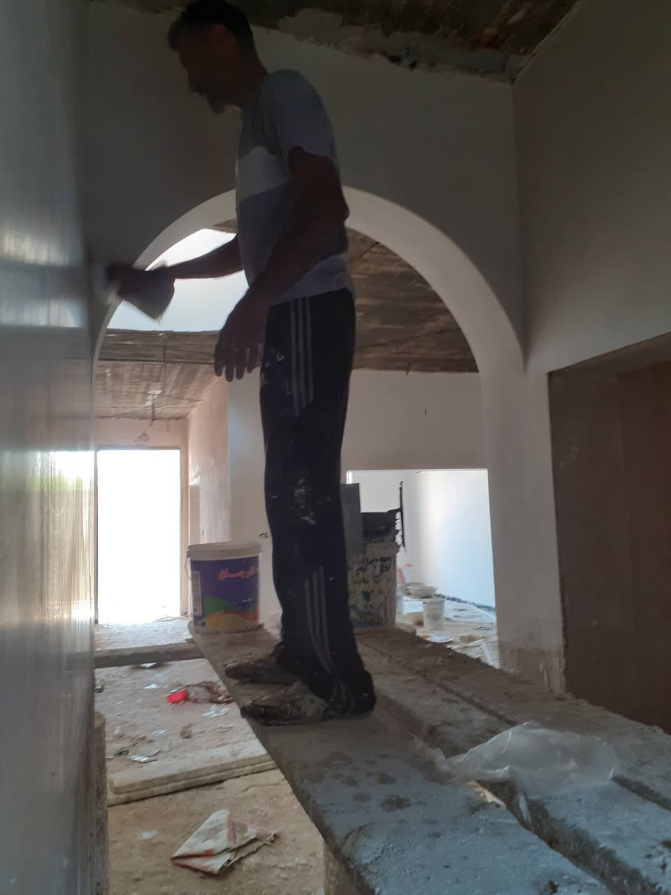 خدمات بناء • مقاولات