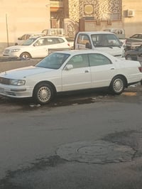 كراون بطه لون ابيض للبيع موديل 94 رقم صلاح الدين مشروع وطني تحويل مباش...