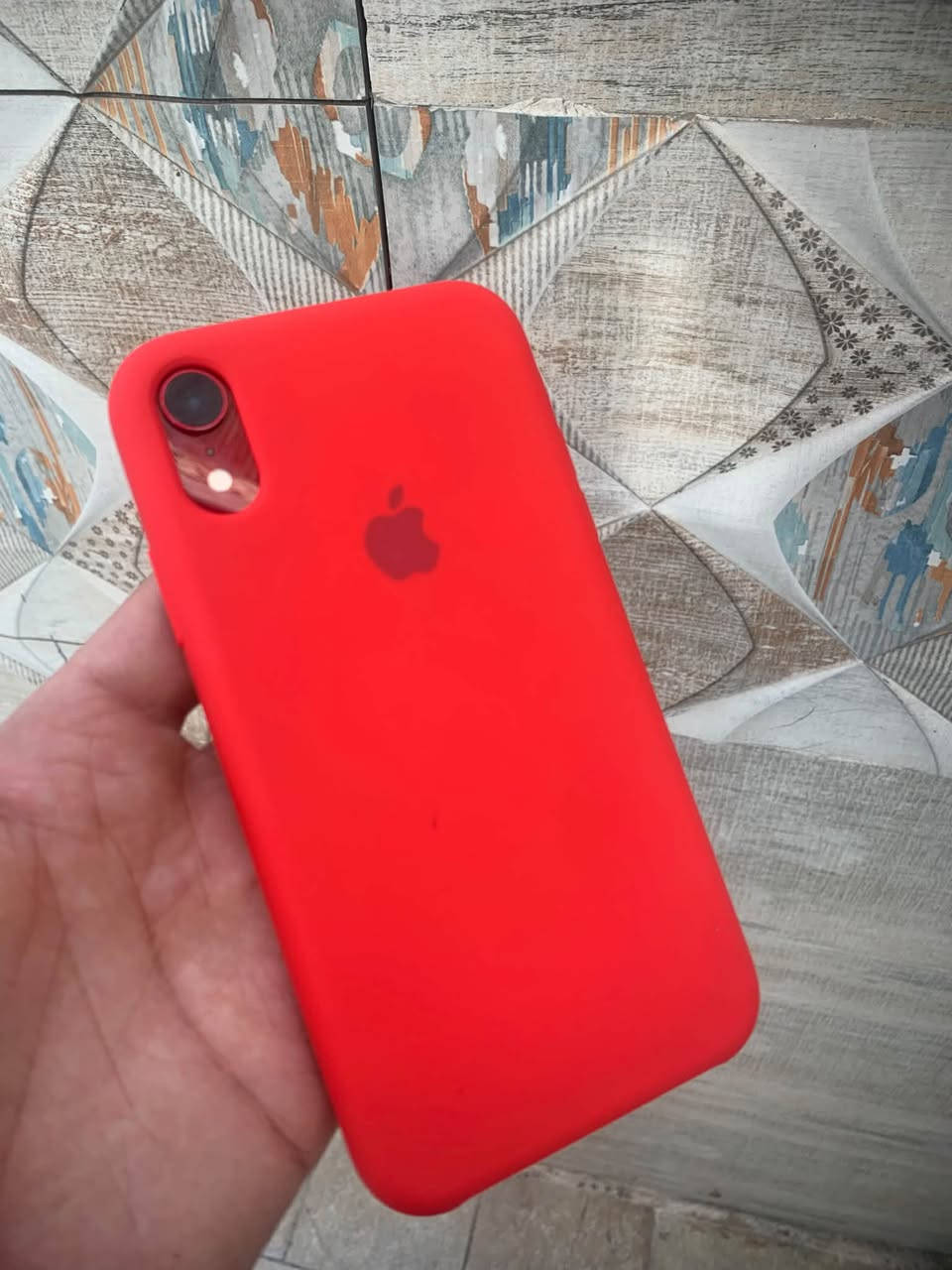آيفون XR • ٦٤ جيجا • أحمر