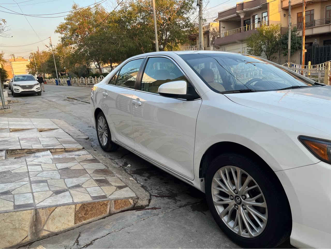 مواصفات LE
بدون صبغ  سياره  كلين بدون تعديل4تيرات جديد باتري جديد كير ومحرك بشرط بطاقة بنزين موجود 
*********** كركوك, العراق
