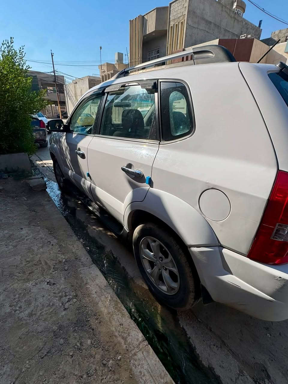 توسان 2009 للبيع 🚙
توسان موديل 2009 للبيع، السيارة نظيفة كلش ومرتبه

🔹 الموديل: 2009
🔹 المحرك والكير: شرط
🔹 السيارة: بيها صبخ بخ يم قبغ البانزين شبر وبيها تعديل بارد بالجاملغ 
🔹 التبريد: بارد ثلج
🔹 السيارة بأسمي

💰 السعر: يحدد عند التواصل
📍 الموقع: الموصل

***********
