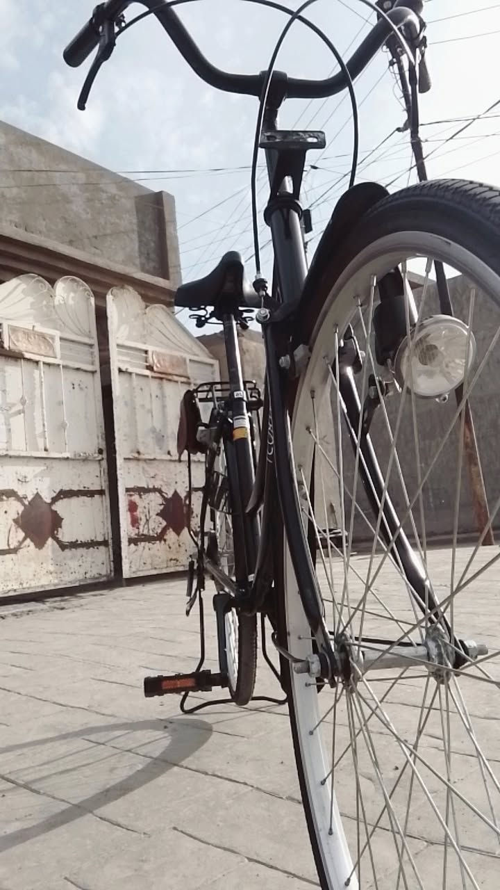 سلام عليكم هاذه البايسكل للبيع   ***********3
