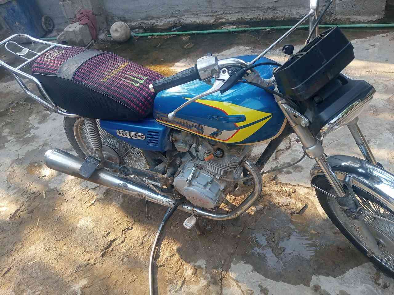 دراجه اوراقها ضايعه رايدها ب 300 مكانه حي العامل ***********
***********
