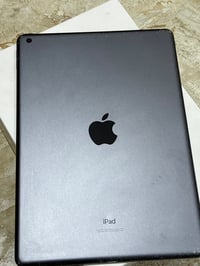 آيباد الجيل التاسع • 64GB • بطارية ممتازة