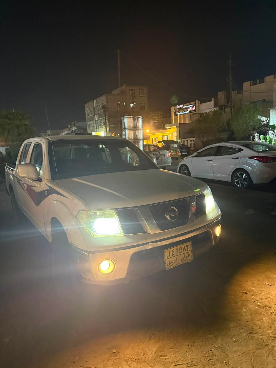 السلام عليكم نيسان نيفارا موديل ١٣ نضيفة كير مكينه نضيفات تبريد شغال مابيه لا ضربة ولا تبديل فقط طخات بسيطه راعيه متوفي بيه وكاله عامة رقمه أربيل سعره ٧٠ وبيه مجال بسيط مكانه بغداد ***********
