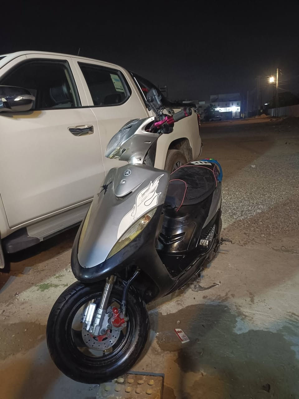 سلام عليكم  دراجه ماكس بوشه 49 بلادي وبيها ويله مشيف   السعر  550وبيها مجال رقم الهاتف ***********@
