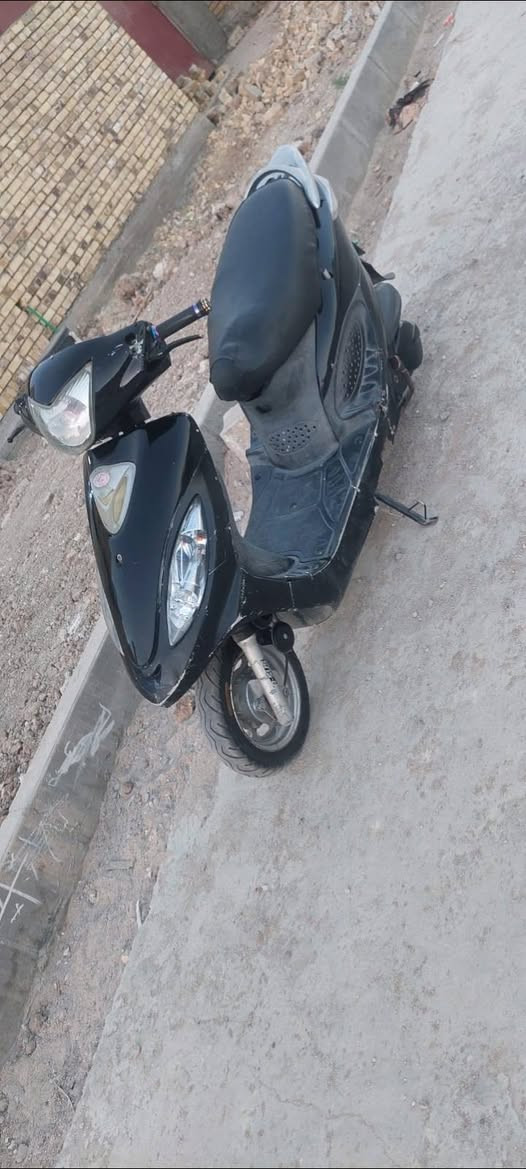 كامكو في تو موديل 11 دراجه نضيفه كلش  مفتوحه 
السعر 550 وبيها مجال الاتصال على الراقم  
*********** مامتواجد عله الماسنجر
