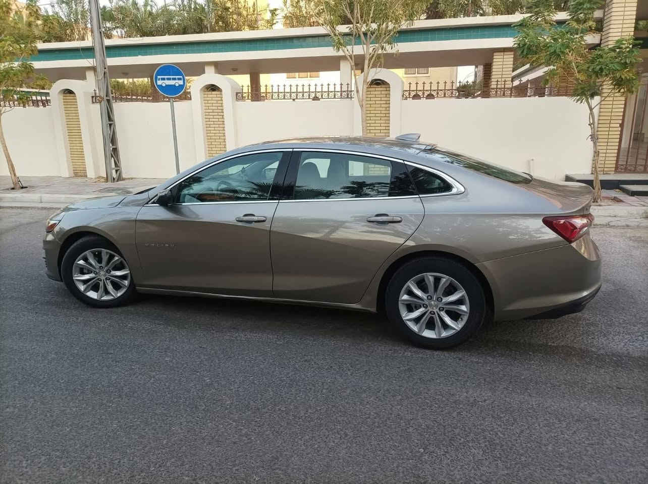 سيارة • استفسار • اتصال