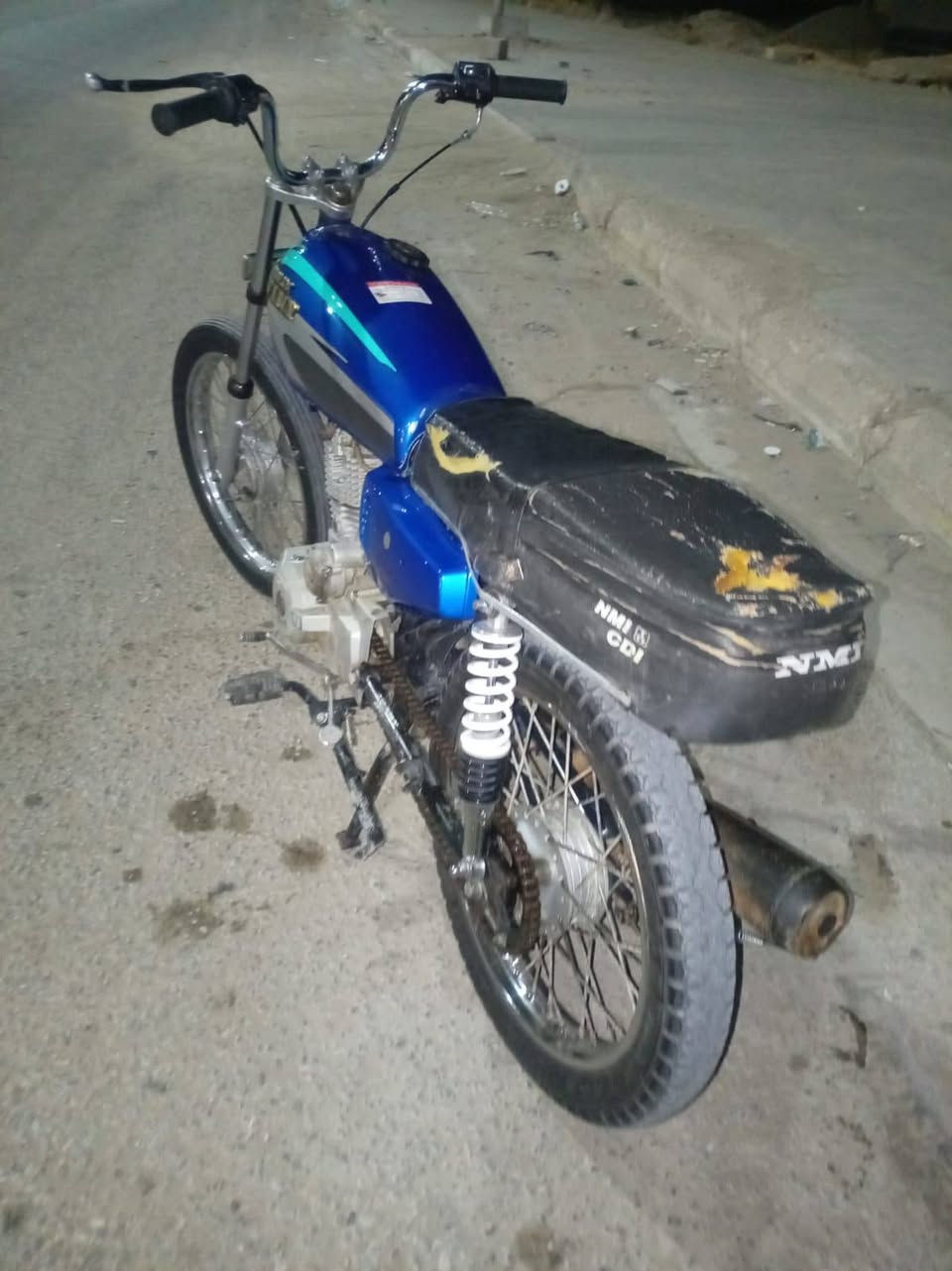 السلام عليكم خمسه كير للبيع بدون امراوس مكينه ناعمه دراجه نضيفه تشتغل هندر شلعه ومعدل كلش قويه السعر 300وبيه مجال الماعاجبه السعر يعبر المنشور *********** متواجد فقط واتساب مكلف بل نشر دراجه كلك تأخذها من باب البيت
