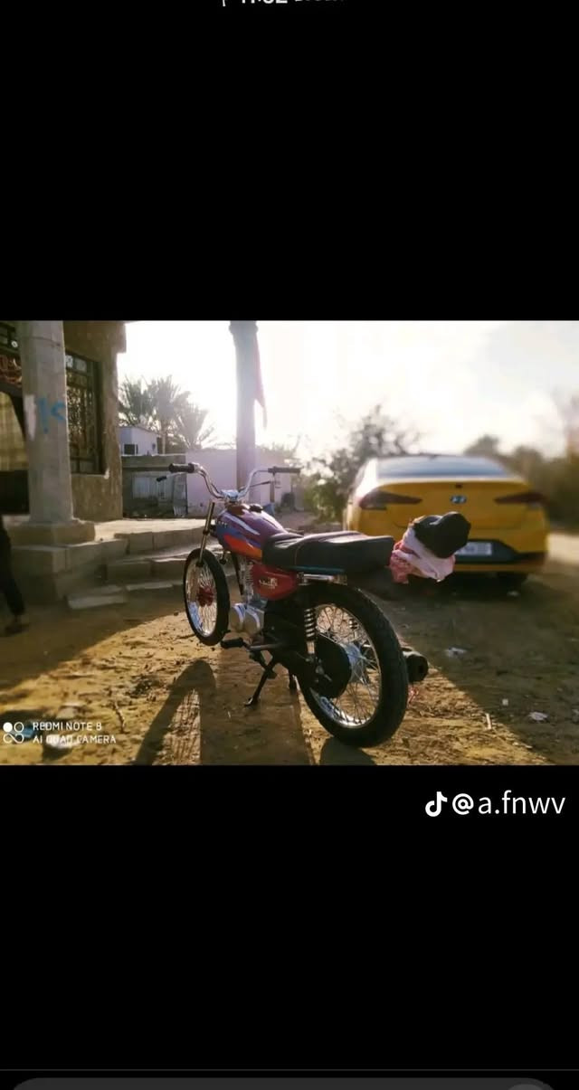 السلام عليكم دراجه اربعه كير موديل 26 تعمير جديد مكينه رابيدو أوراق اسكنر الدرجه نضيفه كلش احله من الصور السعر 800 وبيها مجال حك الجيه ***********
