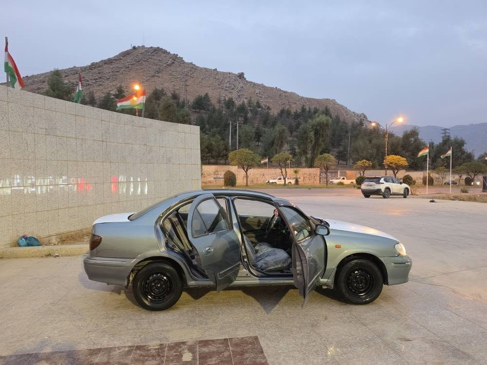 نيسان صني • ٢٠٠٢ • رانية