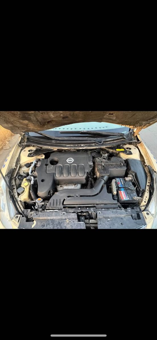 ✅ 🚕 ئەڵتیما بیلاد تەکسی مۆدیل ٢٠١١ 
✅ گێڕ عادی گێڕ و مەکینەی پاکە بە شەرت
✅ یەک درگای بۆیاخە بێ ناو گرت
✅چوار تایەی تازەیە
✅ سەیارەکە سەنەوی ساڵێکی ماوە بەسەر بچێت 
بەشەرتی تەحویل غرامە
✅ تەقەو ڕەقەی نییە 
✅ ناوی تێ گیراوە و پاک ماوەتەوە 
✅ شاشەی بۆ بەستراوە
✅ سەیارەیەکی کەم مەسرەفە 
✅ ڕەقم چوار 
✅ سعری ١ یەک دەفتەت و مەعامەلەیە
بۆ زانیاری زیاتر و مەعامەلە تەلەفون بکەن 
ژ.م *********** السليمانية, العراق
