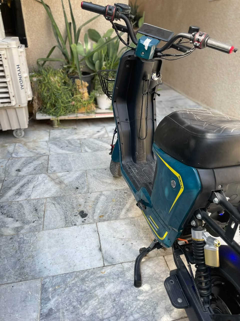� دراجة R8 ملف 1500 للبيع
* R8 ملف 1500
* الدراجة نظيفة وحالتها حلوة مثل ما موضح بالصور
* المحرك شغال
* الخلل فقط بـ الإشارات (الاشاير) بسبب الربط
* باقي الأمور شغالة
* بيها سويج واحد فقط
* السعر: 280 ألف قابل للتفاوض بالمعقول
* 📍 المكان: كربلاء
* 📱 واتساب فقط: ***********

البيع على وضعها، والمعاينة خير دليل
