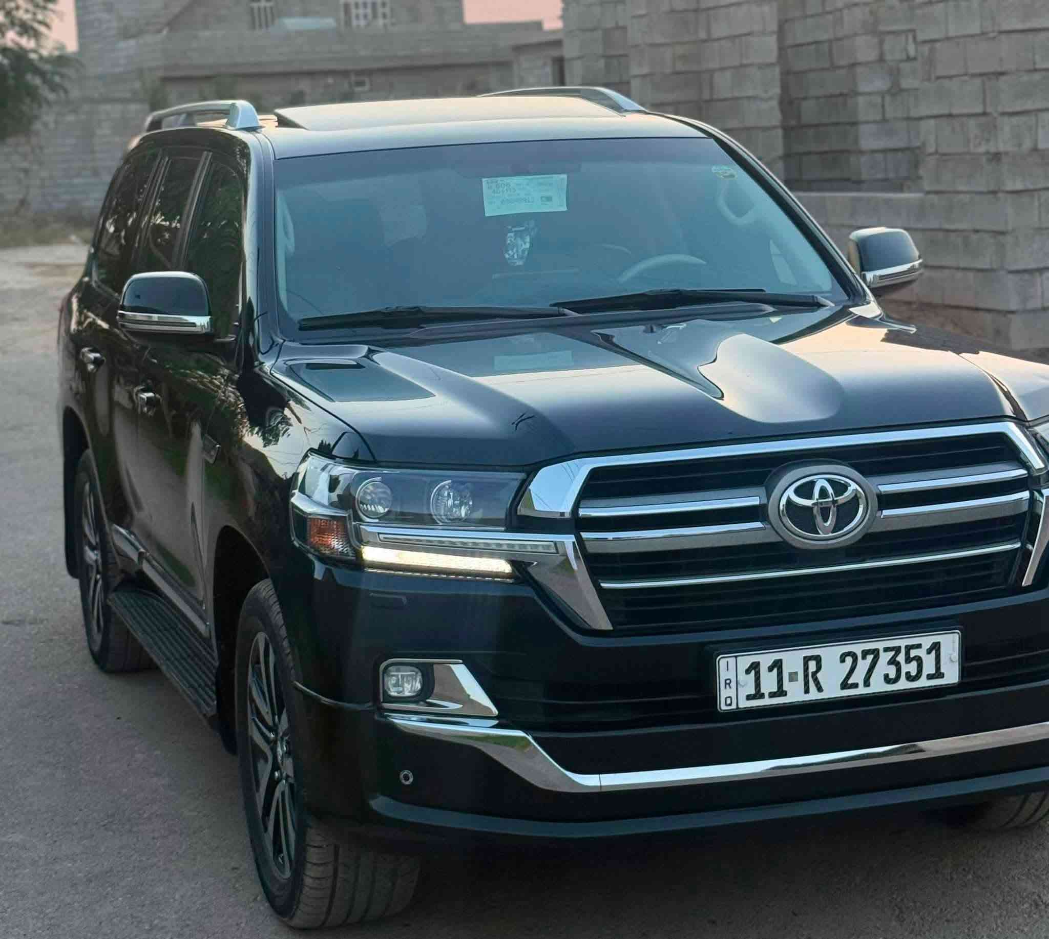 سلام عليكم
لاندكروز 2019رقم بغداد بأسمي 

السياره بريم أم الديفيدي

محرك 6v

ماشيه  106الف

تخم تاير جديد الأصلي 

السياره جديده بحالة الوكاله 

وموصفات البريم معروفه أفضل شيء الاندكروز 

االسياره كفاله عامه وسويتلها سونار جديد 

محرك كير كله ع الشركه ولله الحمد

السعر480وبيها مجال 

الموقع صلاح الدين  - بلد
***********
***********
