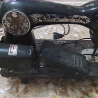 مكينة خياطة • عاطلة • للبيع