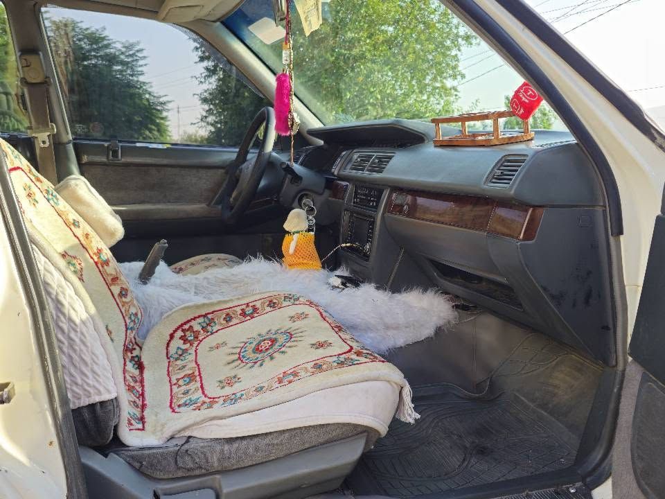 بەناوی خوای گەورە ئەم سەیارە بۆ فرۆشتن نیسان سدریک مۆدێل ٢٠٠١ ناو شین ئاڕم پلاستیک هەولێر گێڕ و مەکینەو ئەکسل بەشەرت تەقەو ڕەقەو کارەبای بەشەرت تەبرید لەسەر سویچ کامل جوانکاری چوار تایەی لۆک سەیارەکە پێشی چەکوچی پێوە نیە دەرگای لای سەکن دواوە پێوەیەتی تا بلێی سەیارەیەکی جوان و مەزبوتە دینارێ مەسرەفی تیا نیە تەنها بۆیاخەکەی هەڵی داوە بۆیاخ تەنکە ئاڕم ئەوەلیات موس بڕاوە بەشەرتە نرخی ٣٠ گەڵا و معامەلە گۆڕینەوەش ئەکەم لەسەر دڵ گرتن
***********
*********** السليمانية, العراق
