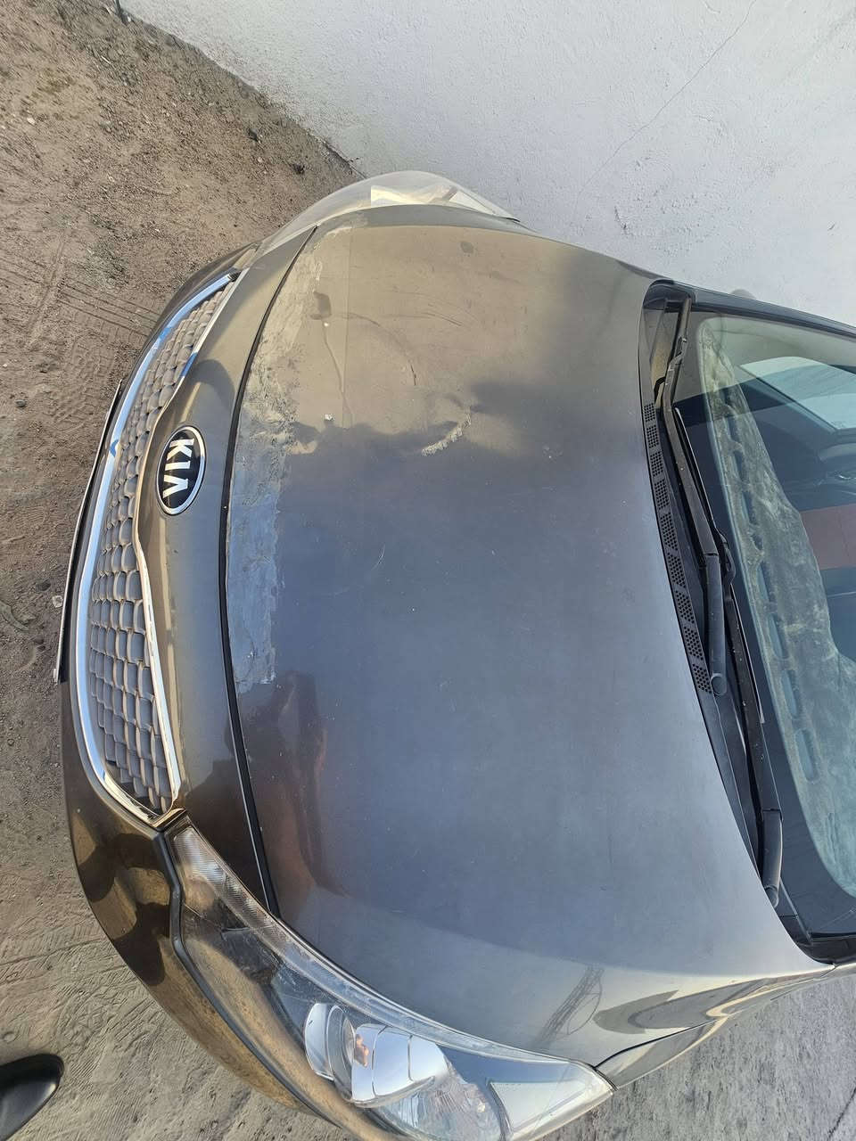 السلام عليكم سيراتو ٢٠١٤ بغداد بأسمي فول مواصفات عدا البصمه
بيه جراد قماره وصندوق وبنيد هذا اللون كله هيج 
سعره ١٠٠ بيه شبر براس البنيد تعديل مبين بصور 
***********
