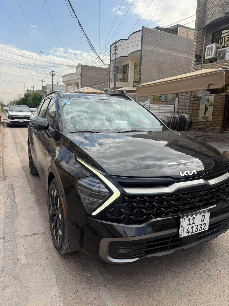 🔥 للبيع Kia Sportage 2023 X-Line أمريكي 🇺🇸
🚙 فورويل AWD – محرك 2.5
📍 ماشية 40 ألف ميل
🌿 دواخل زيتوني
🌙 بانوراما
📱 شاشة + Apple CarPlay
📷 كاميرا خلفية
⚡ مواصفات X-Line كاملة
🔑 تشغيل بصمة
💺 مقاعد كهربائية
🔥 تدفئة مقاعد + ستيرن
🛞 جنوط X-Line
✨ السيارة نظيفة ومستخدمة استخدام شخصي

⚠️ الحادث:
السيارة بيها حادث بالواجهة الأمامية (بنيد ودعامية)، وتم إصلاحها. الحادث مذكور بكل وضوح، والفحص مفتوح للمشتري بأي مكان يختاره.

📍 بغداد رقم تلفون 
*********** للاستفسار￼
