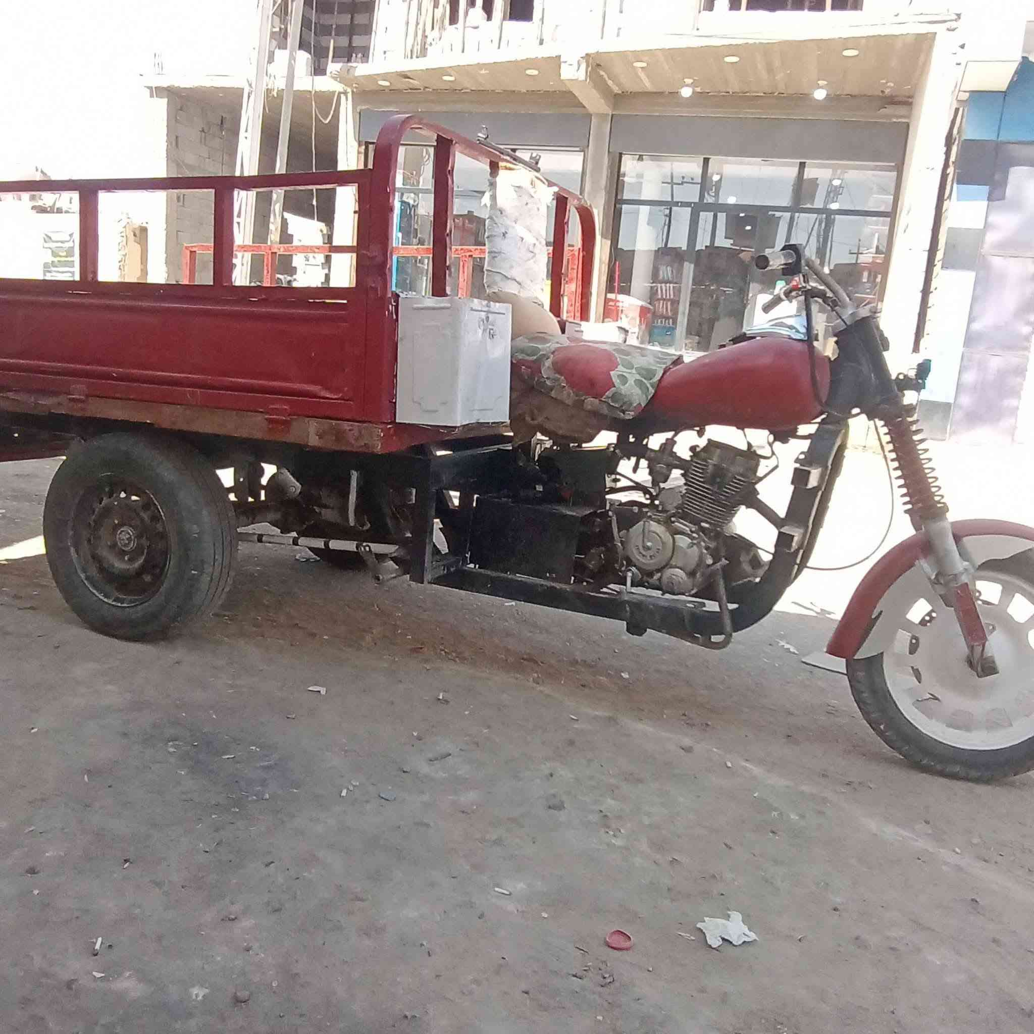 سلام عليكم ستوته للبيع نضيفه كلش سعر مناسب ***********
