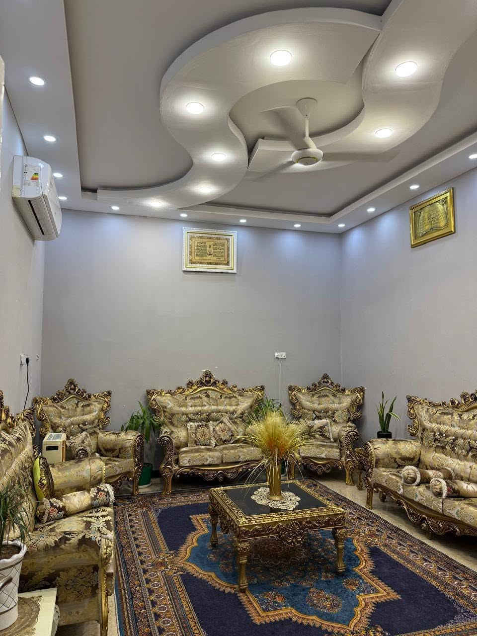 للبيع بيت البصرة مهيجران موقع ممتاز
مساحه205متر طابو ملك عراقي سند25
وبسعر130مليون ***********📞
