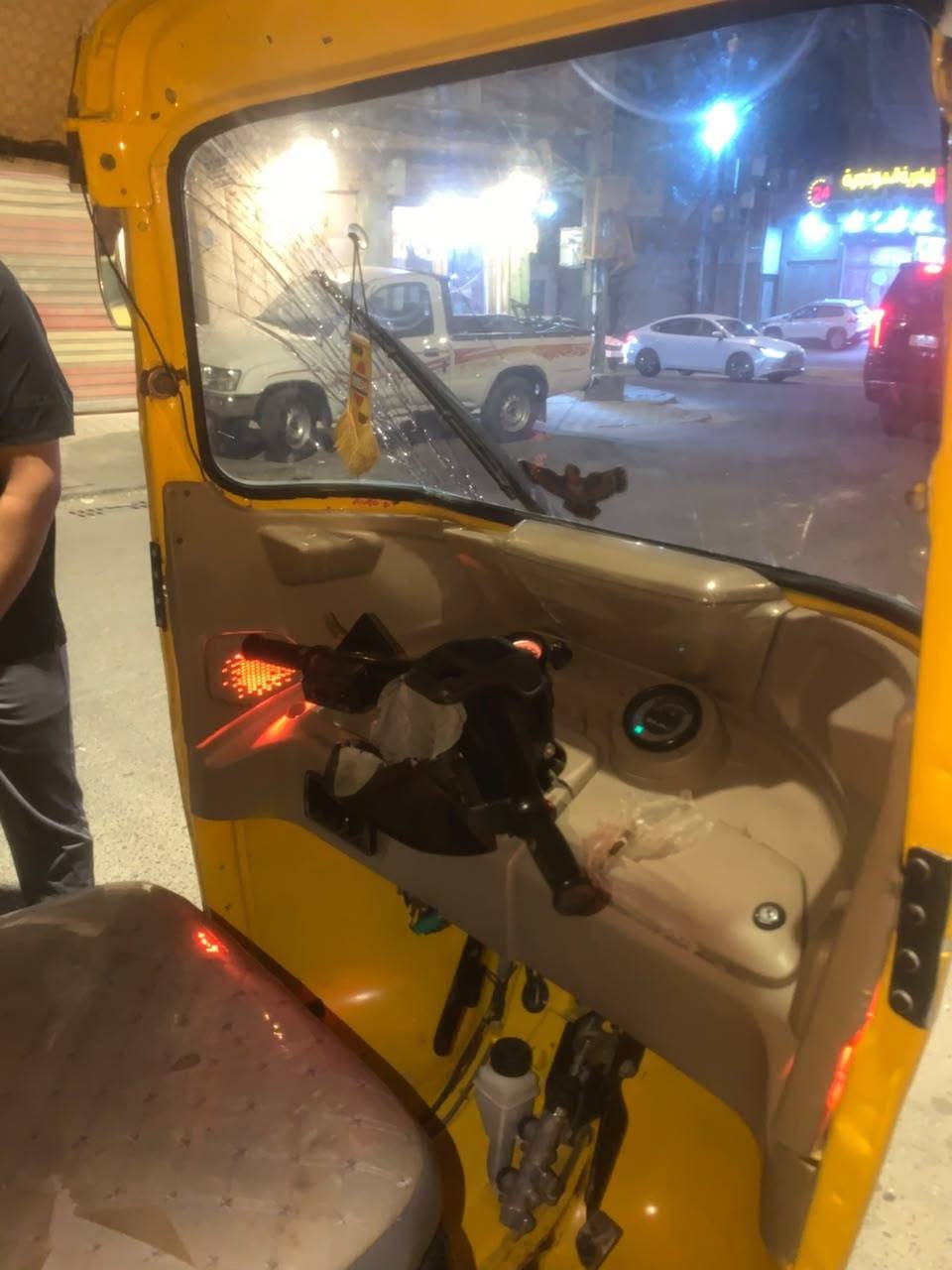 باجاج • ٢٠٢١ • مصبوغة