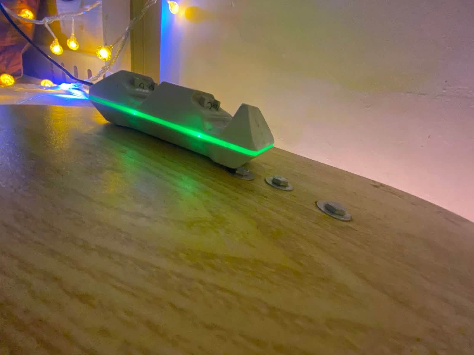 XBOX ONE Sجهاز للبيع
نضافت الجهاز 90‎%‎
جهاز ما مفتوح ولا مبدل بي شي
حسابين داخل الجهاز الحسابين بيهن GAME PASSبس خلصانات
الجهاز مع يده واحده اصليه فقط 
مع شاحن بطاريات 🔋 لليده و مع كامل الملحقات بدون نقص اي شي
جهاز استخدام بيتي يعني نضيف كلش مثل ما موضح بالصوره 🫡
للاستفسار *********** ومتواجد بلماسنجر🤙🏻

نص مكتوب في الصور:
- ZAYN 2014#2108 الألعاب 6 من الألعاب عامل تصفية فرز أبجدي THE WALKING DEAD يتم الآن التثبيت... FISHING PLANET eFootball FC25 WARFRAME مدرج بقائمة الانتظار الألعاب التطبيقات المجموعات سجل اللعب مكتبة كاملة إدارة قائمة الانتظار The Walking Dead يتم الآن التثبيت... ٣٧,٥٦ ميغابايت في الثانية ٣٠٣ ميغابايت من ١٠١٣ ميغابايت, ٣٠,٠٪ كل مساحة التخزين ٧٥,٦% متوفر ٨٩,٠ GB هل تبحث عن المزيد؟ عرض, المكتبة الكاملة إدارة اللعبة المزيد من الخيارات
- ZAYN 2014#2108
- 6 الألعاب
- 12 التطبيقات
- 1 المجموعات
- سجل اللعب
- مكتبة كاملة
- إدارة
- قائمة الانتظار
- التحديثات
- The Walking Dead
- يتم الآن التثبيت: 35,84 ميغابايت في الثانية
- 40,4 ميغابايت من 101,3 ميغابايت، 39,9%
- كل مساحة التخزين (75,6%)
- متوفر 89,0 GB
- كل الألعاب | الألعاب المملوكَة | مجاني مع Xbox | التطبيقات المملوكَة | Xbox Game Pass | الاشتراكات
- CALL OF DUTY
- APEX LEGENDS
- SEASON 3
- FISHING PLANET
- ENLISTED
- DELTA FORCE
- HARWEN